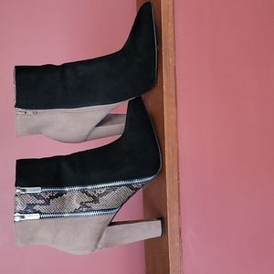 Black & Tan heeled boots